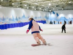 -乔波室内滑雪场