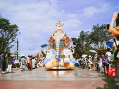 -七彩云南欢乐世界