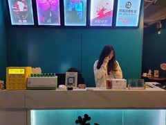 -荒岛实景沉浸密室(江汉路1店)
