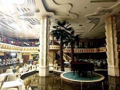 -碧中海汤泉汗蒸酒店