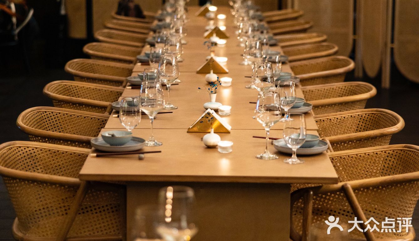 推开百年历史建筑的大门|探索神秘的滇味小酒馆