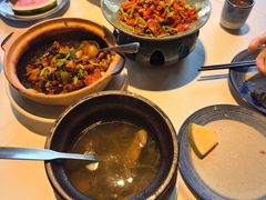 -八府香鸭·啫啫煲(华山路店)