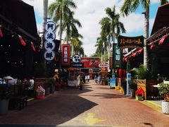 -三亚火车头万人海鲜广场