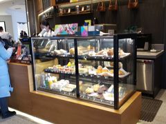 面包甜点陈列柜-星巴克臻选(北京世贸天阶店)