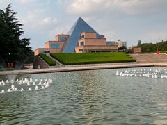 -上海市龙华烈士陵园