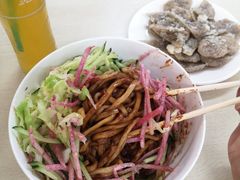 炸酱面-黑八私房老北京炸酱面