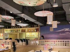 大堂-旺角里·榴莲鸡煲(兴华商场分店)