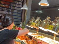 -万宝财富商业广场