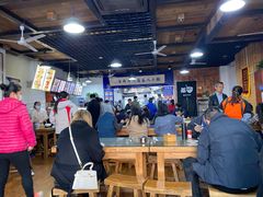 大堂-陇上全荟兰州传统牛肉面(延吉路店)