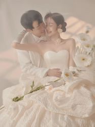 -樱花婚纱摄影