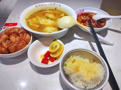 -渝是乎酸菜鱼(龙旗购物中心店)