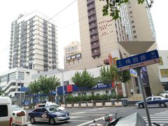 -上海不夜城广场(上海不夜城金融大厦店)