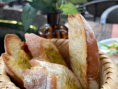 -Golden Lily河内巴黎法越料理餐厅(建国西路店)