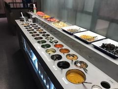 自助调料区-海底捞火锅(同泰时代广场夜宵主题店)