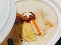 -三人行骨头王火锅(长寿店)