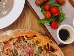 -城市大道红炉披萨烘焙坊