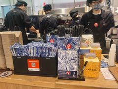 -霸王茶姬(上海静安大悦城店)