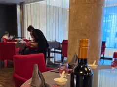 -粤尚腾香居中餐厅(首都机场希尔顿店)