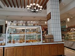 面包甜点陈列柜-老大昌(淮海中路店)