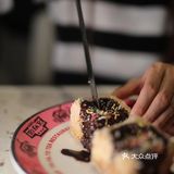 魔都探店｜茶餐厅的天花板出盲盒了，你绝对不能错过👍🏻👍🏻👍🏻 