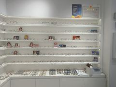 -美式眼镜·授权蔡司.依视路.尼康.豪雅.明月(南翔印象城店)