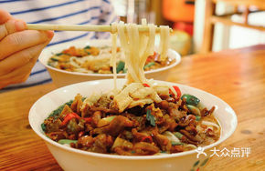 Chicken Offal Stir-fried with Rice Noodles