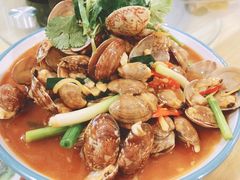 葱姜炒花甲-飨赫驾瓦罐烤鸡(佛岗店)