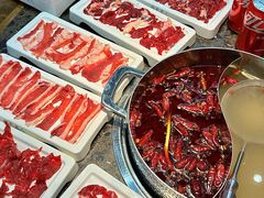 -来龍儿鲜切牛肉自助老火锅