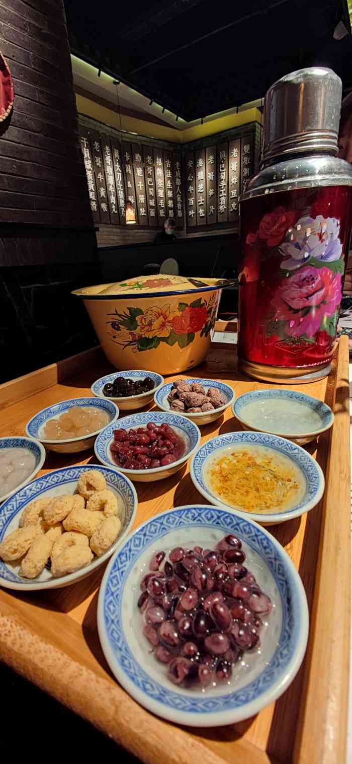 哥老官重庆美蛙鱼头(天河城店)-"比起哥老官的蛙蛙 哥老官的甜品也是