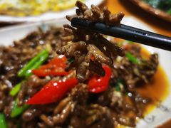 清炒猫爪菇-下梅人家土菜馆(历史文化餐厅度假区店)