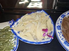 -哥老官重庆美蛙鱼头(宝山龙湖店)