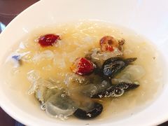 银耳羹-江南苑精菜坊