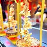 酥肉皆称绝配。钢花酥肉，火锅中的灵魂，吃钢花酥肉