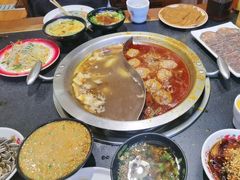 -沸炉重庆老火锅(军事博物馆店)