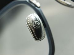 -目艮眼镜SHOWROOM(品牌集合店)