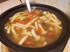 红参菌菇汤-永泰望湖酒店