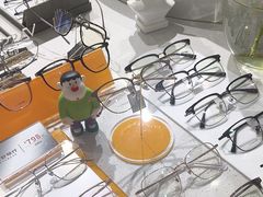 -视野联行眼镜蔡司·依视路官方授权店(顺城店)