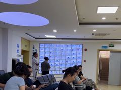 -上海和平眼科医院