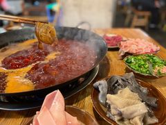 -岗上渣渣老火锅(两路口店)