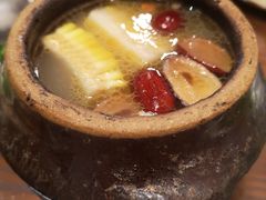 玉米莲藕排骨汤-本味焖罐源(天泽街店)