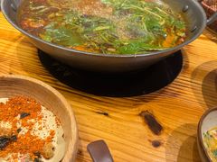 -野山舂·贵州现舂酸汤牛肉(东山店)