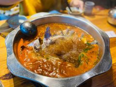 -野山舂·贵州现舂酸汤火锅(鸿通城店)