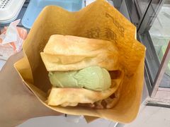班戟薄饼夹雪糕单球-成裕雪糕店(士多店)