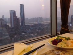 -东方豪景花园酒店·怡景旋转餐厅