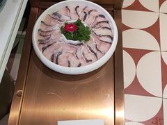 -洪氏嗨捞·广东猪肚鸡·椰子鸡火锅(西咸万象城店)