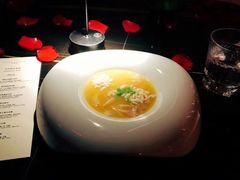 牛肝菌汤-wann lounge 低温慢煮牛排·清吧