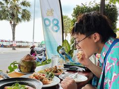 -Green Tree Rest. & Pub