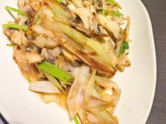 -五谷丰登农家院·地道胶东菜·海鲜烧烤(威海店)
