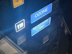 -OZONE 顶楼酒吧(香港丽思卡尔顿酒店)