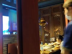 -老牌坊云南鱼豆花火锅(哈西万达店)